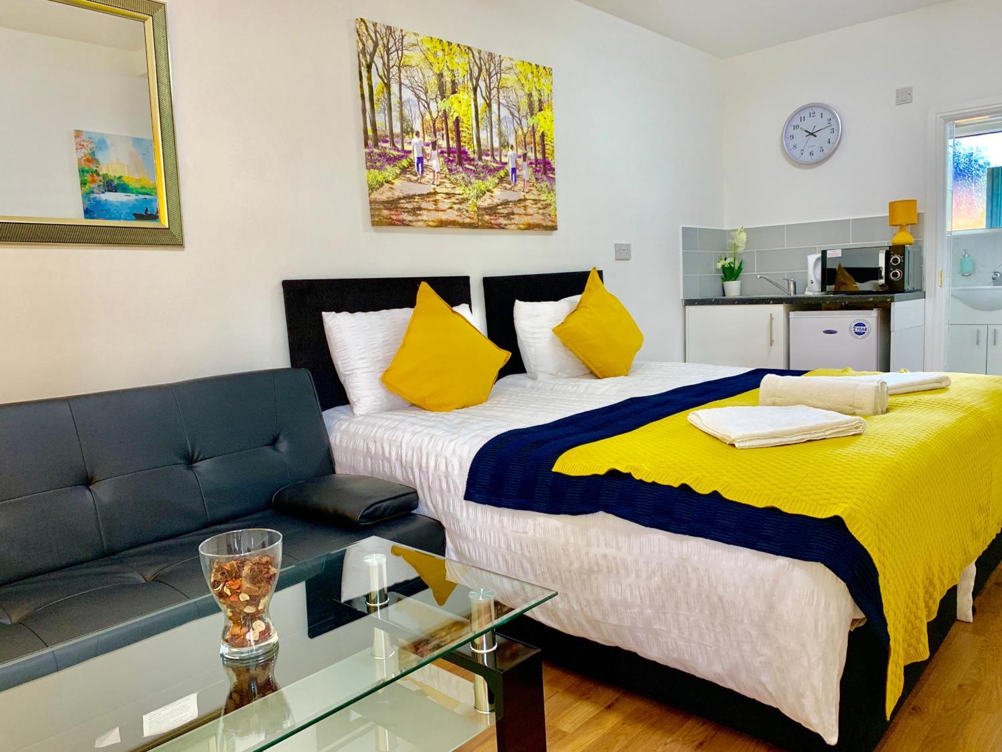 London Studio Apartments, Private Bathroom, Kitchenette, Parking, Np2 Luaran gambar